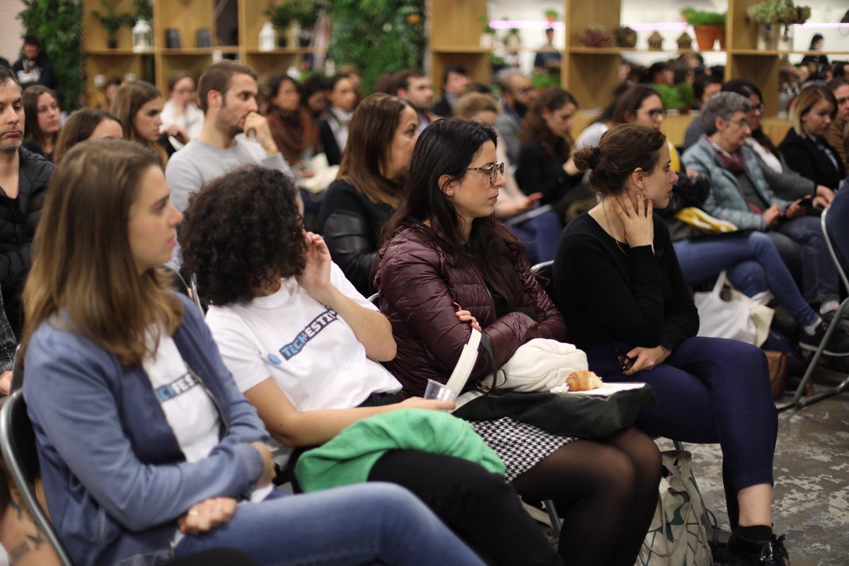 🚀 Talk inspirant de fin de journée ! 💡 <a href="/JasmineAnteunis/">Jasmine Anteunis</a>, co-fondatrice et product owner de Recast.AI, <a href="/AlexHuckert/">Alexandre Huckert</a>, co-fondateur et head of product de <a href="/lifen_fr/">Lifen</a> et <a href="/Constantin_Wol/">Constantin Wolfrom</a>, co-fondateur et CEO de <a href="/pumpkin_app/">Pumpkin // API Tester</a>
-
#IronhackTechFestival #talk #tech #ia