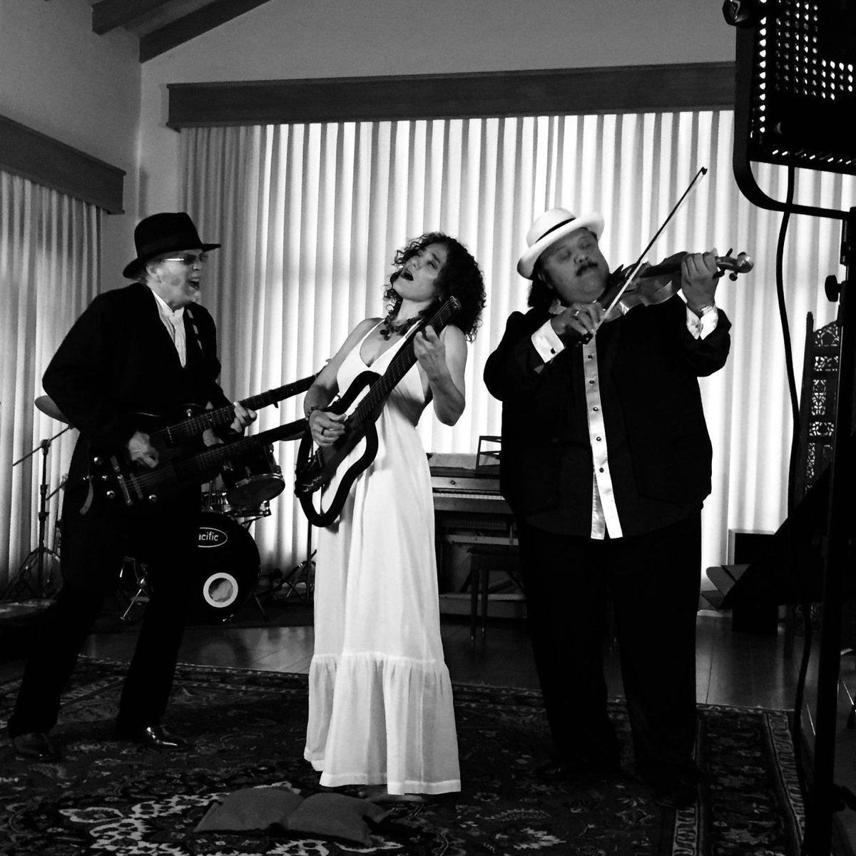Getting ready for our last November show...Saving the best for last!
Are you ready to see <a href="/badiassad/">Badi Assad</a>, <a href="/RoyRogersSlide/">Roy Rogers</a> and Carlos Reyes in Phoenix?