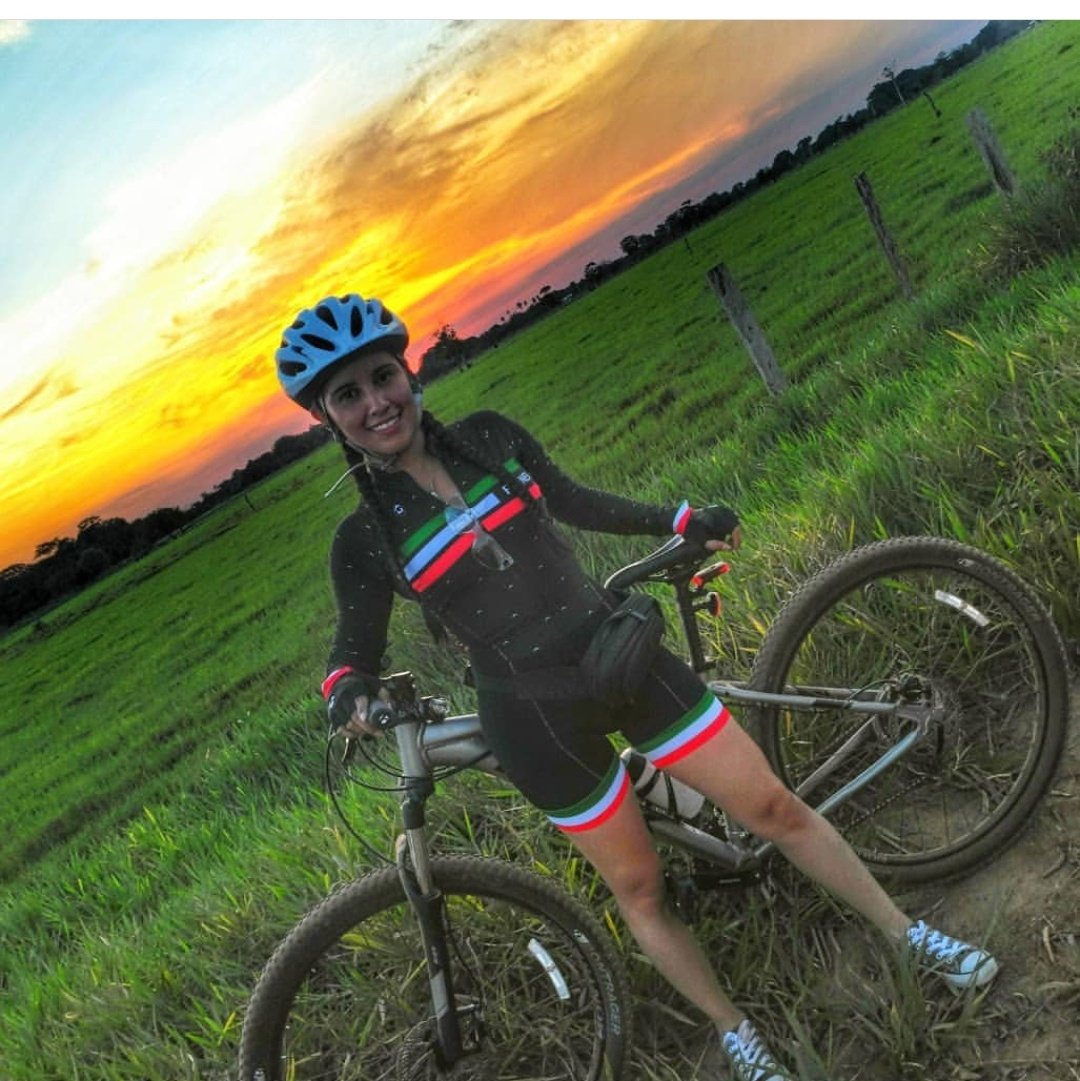 LindaCantor1's tweet photo. #NuevaFotoDePerfil #PuertoRicoMeta #62km #tiemposdebici 💗🚴♀️ https://t.co/Qk1yxtBK2i