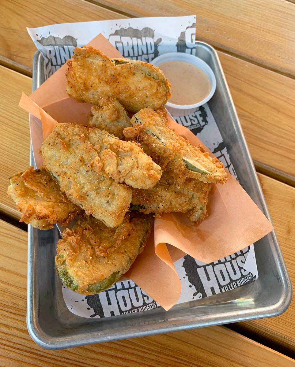 SashaEats's tweet image. Any fried pickles fans out there?