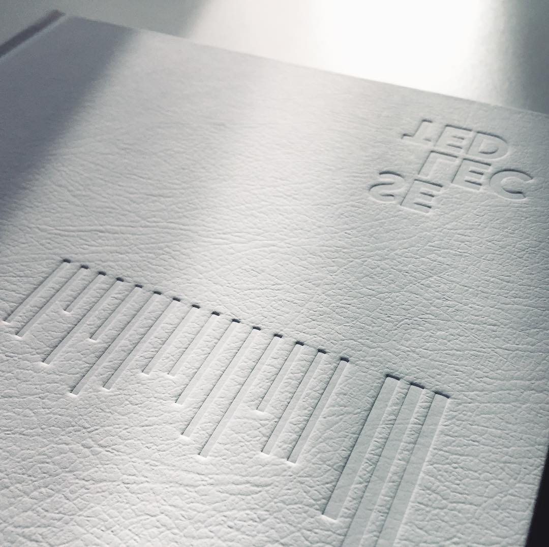 otzarretaTandM's tweet photo. A las 18:30 presentamos el libro de @SelectedBilbao. Contaremos detalles sobre el proceso de #diseño y #producción. ¡No te lo pierdas!
#libroselected #Selected18 #design #print #selectedbilbao https://t.co/8BrlvGBUWm