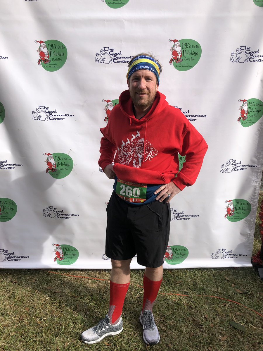 KnightTimeNow's tweet image. Lone run - but have the best friends and family that come out to support. Couldn’t be happier with sub 9 minute miles. PR at that distance of 12k.