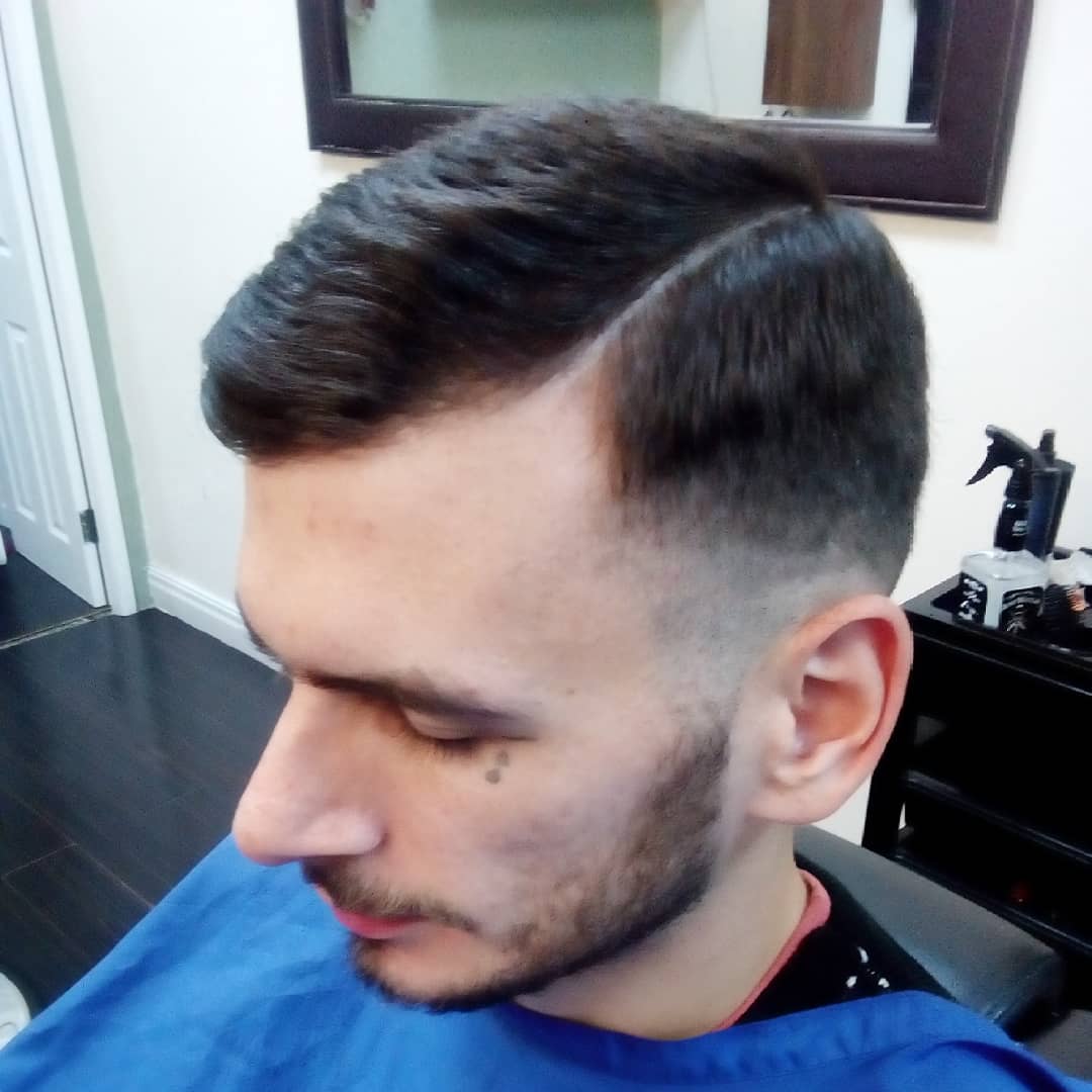 Nickfaganbarber's tweet photo. Skin fade at Studio 5 🙂
#barberuk #barbershop #barber #barbershopconnect #barber_soul #barberlife #haircut #haircuts #hairstyles #hair #menshaircut #menshair #trim  #style #stylish #styling #faded #fade #fadehaircut #fades #fadestyle #freshfades #skinfades #skinfade https://t.co/n9L1P8PNQF