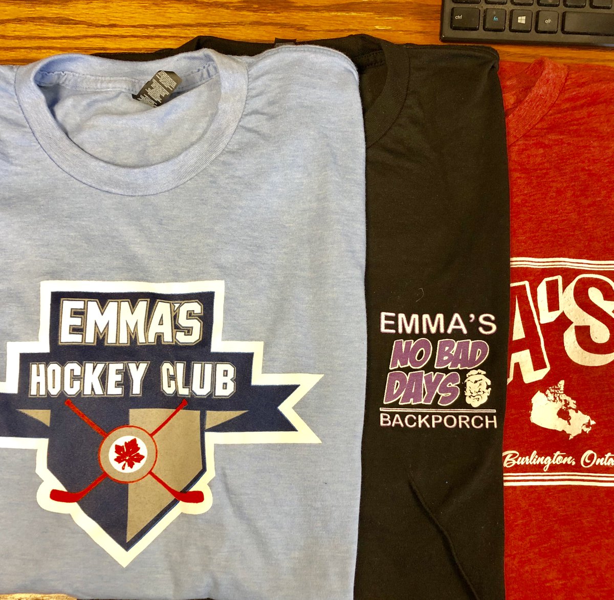 All lined up and ready to go for <a href="/Emmasbackporch/">emmasbackporch</a>.
#restauranttees #customTees #cuattheporch #uniform #staffuniform