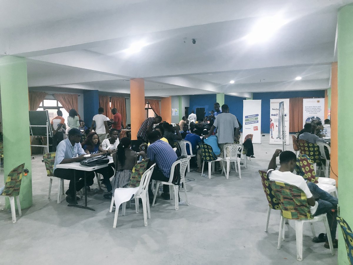 unicodeveloper's tweet image. Appeared in Aba 😁 #Startupweekend 

Developers &amp;amp; folks working to bring ideas to fruition via technology. No sleep for me. Things must work! 🔥