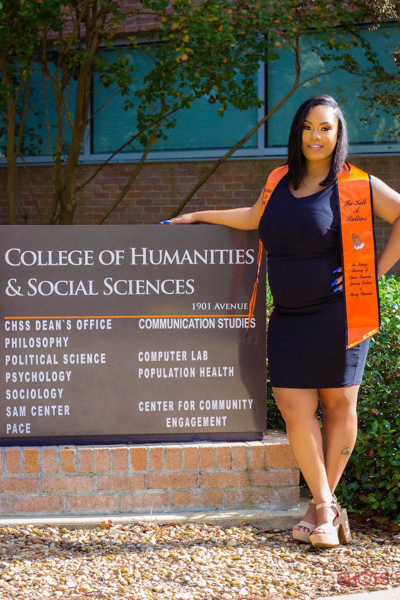 _MostHatedKell's tweet image. βThe Future Belongs To Those Who Believe In The Beauty Of Their Dreamsβ - Eleanor Roosevelt
I, ReβKell Rollins, Will Be Graduating From Sam Houston State University With A Bachelors Of Arts Degree In Sociology On December 7, 2018 @ 2:30pm π§‘π©π½βπππΎπ€
#GradSzn #SHSU18