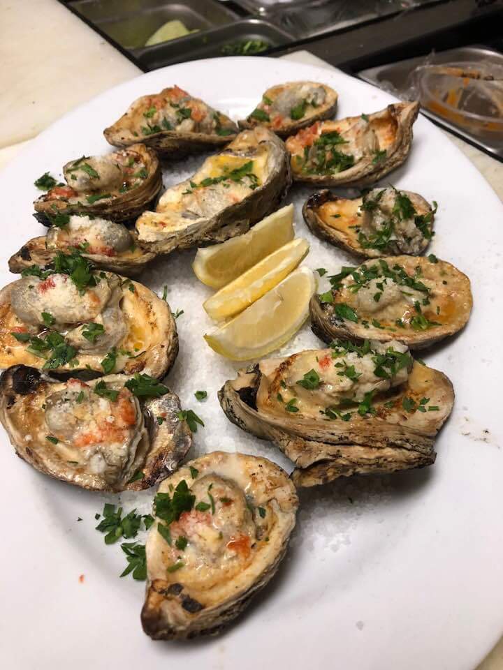 dickandjennys's tweet photo. Chargrilled oysters! Yum! https://t.co/DEQ3pRaBpj