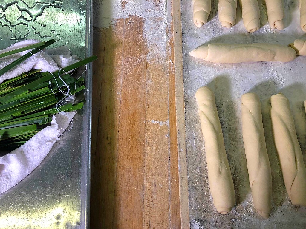 AlessiBakery's tweet image. Our Cuban bread is made from scratch every day! #HomemadeBreadDay #LocalBread #LocalBakery #CubanBread #TampaBread