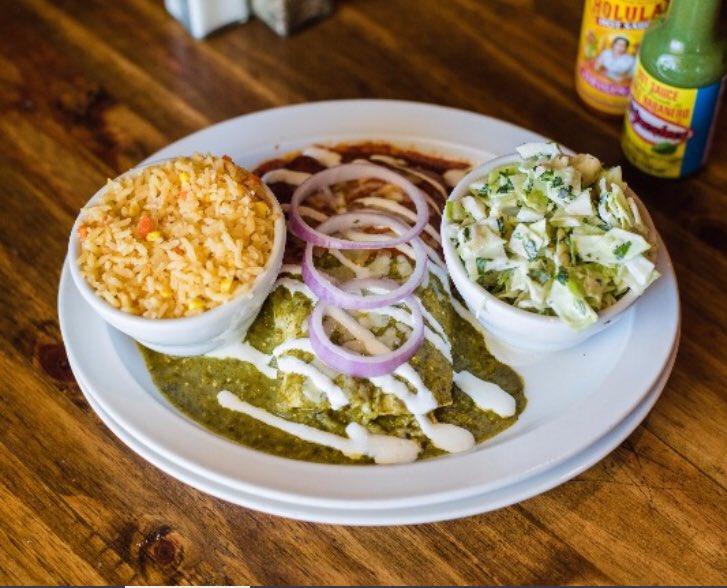 ZiaTaco's tweet photo. Whole lotta enchiladas! Get a platter and your choice of two sides. Yum! 😋 #Zia #ziataqueria #ziataco #chseats #chs #riverlandterrace https://t.co/OxzeWlNd7g