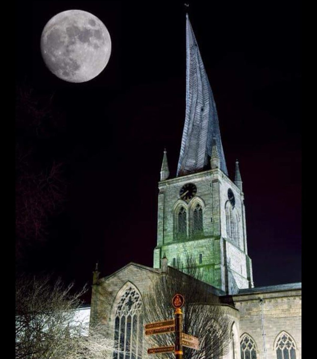 wildcamperS41's tweet photo. I found this photo whilst stripping out my old phone. I took it about 3 years ago. A personal favourite of mine. #chestefield #crookedspire https://t.co/po6Pkmpl4M