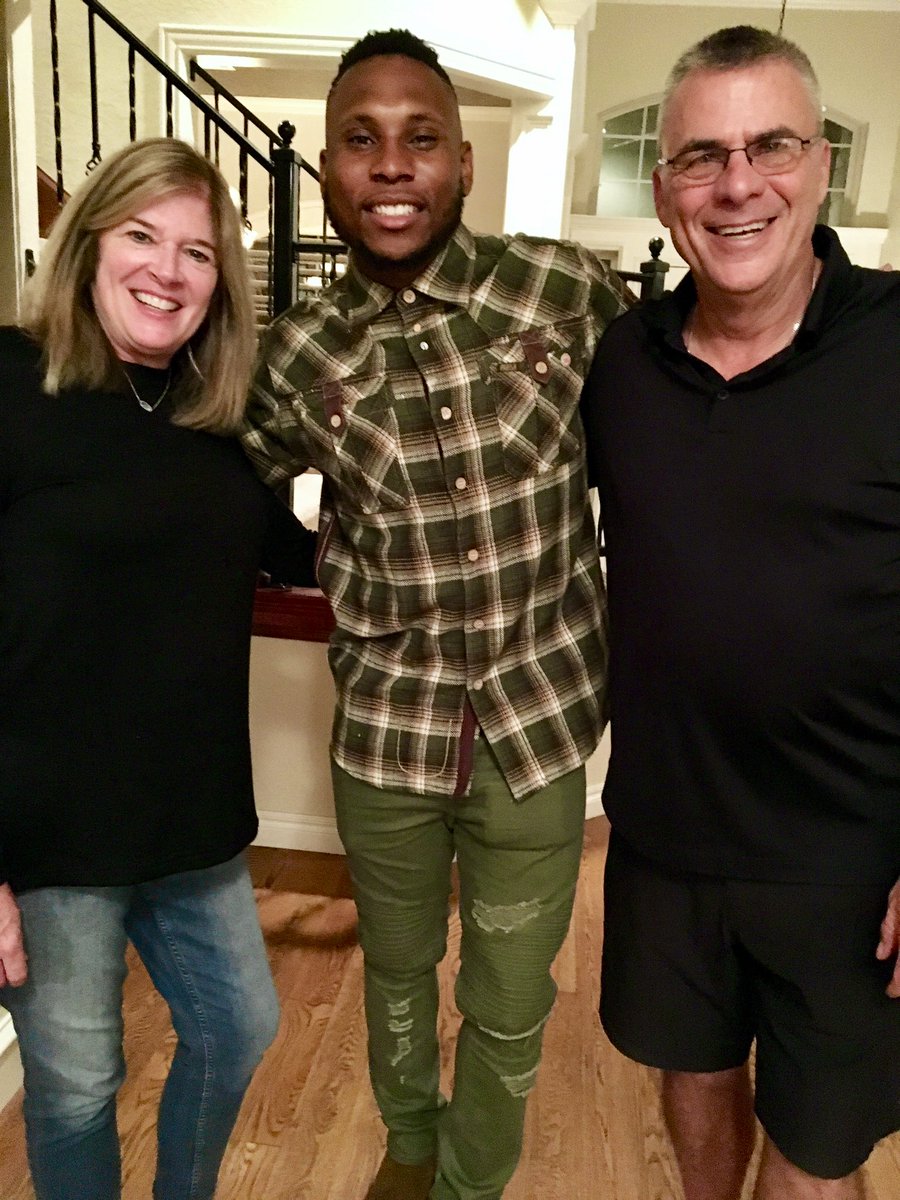R0bG0lden's tweet photo. Forever Grateful for these people!!! @OU_CoachKish and #MikeStoops Came and got a young Fresno boy, and help mature me into the man I am today! Had some great times @ArizonaFBall #Family https://t.co/RGhrtGB4LH