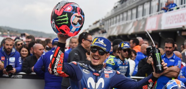 Nostresport's tweet photo. #MotoGP 🏍️🏁 #GPdeValencia 🇪🇸 | Maverick Viñales se lleva la Pole en el @CircuitValencia>>https://t.co/e4yK7bzZw9 https://t.co/2slgpeDf36