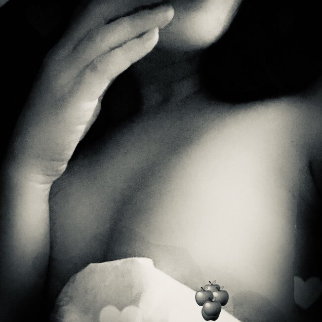 MRicciii's tweet photo. Want to be my #paypig #loser for the night? Entertain me! Slide into my #DMs with a surprise 🧞♂️✨
#walletrinse #cuck #humiliation #findom #cashcow #loser #paypiggame #paypiggy #slaveboy #slave https://t.co/5D9oOvB7nh