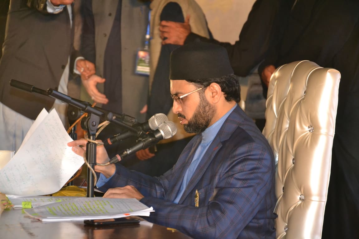 Dr @DrHassanQadri Addressing the #MiladConferenceKarachi
at #BagheJinnah ...