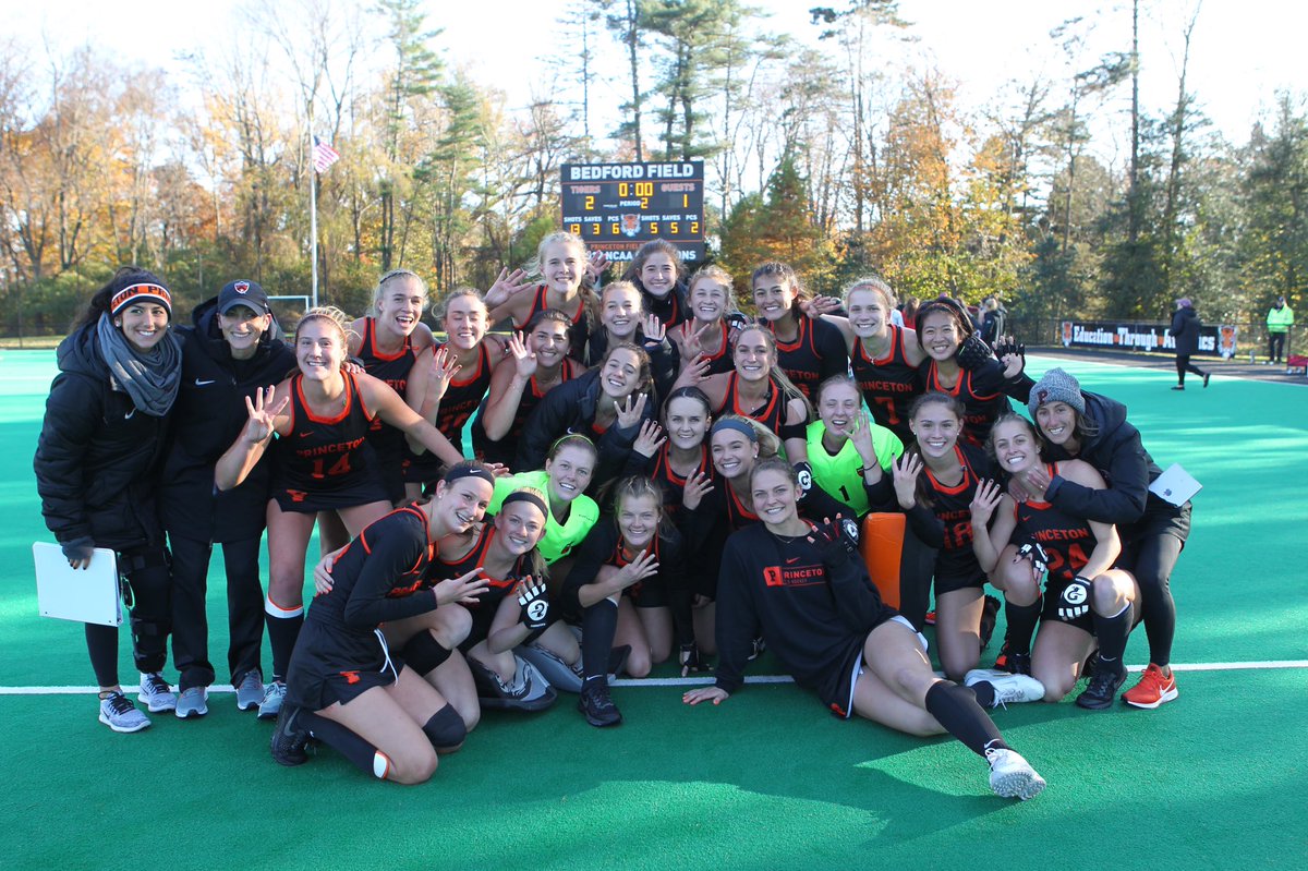 ctagIV's tweet photo. 2018 TFH - So proud of this team. Sad to have it come to an end but so lucky to have shared this season with such an amazing group of young women. 

Thank you to this amazing senior class. You’ve demonstrated courage and incredible leadership. 2 x NCAA Elite 8 / 2 x NCAA Final 4 https://t.co/hI23cnKMHP