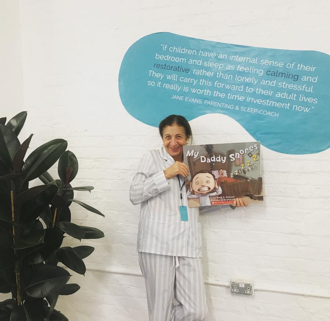 Last month, Circadian’s Nancy Rothstein had the opportunity to present at Somnex, an international sleep exhibition! Here she is with her children’s book, My Daddy Snores. And yes, in PJs!