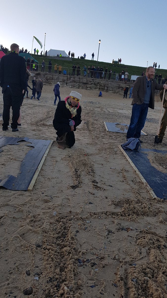 2mexicans's tweet photo. #100years very powerful day at golston beach and as with others the imprint of men who gave there lives so we would the days of peace  for that we thank you all and may we never fight and loose good men and women may the Lord be with you https://t.co/pSP0opkROi