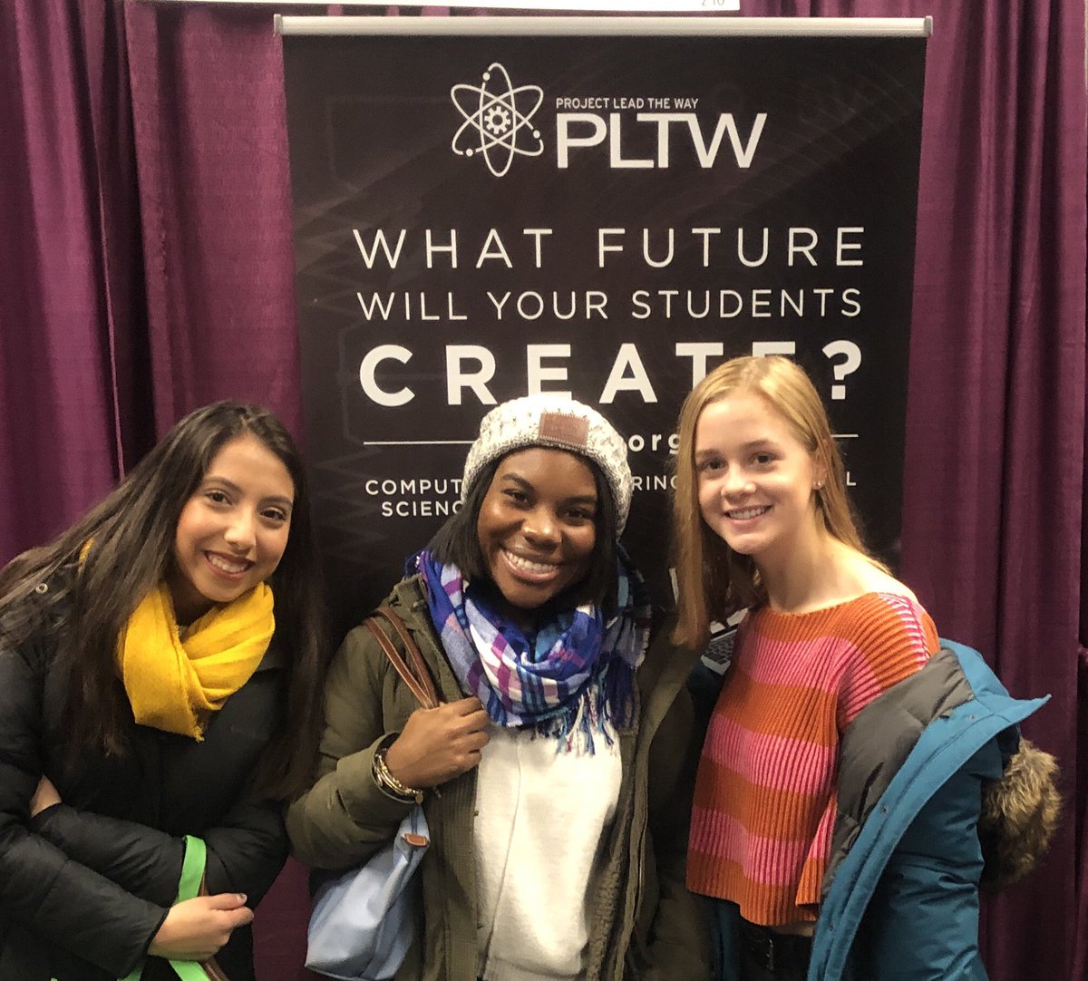 TheresaJHall's tweet photo. Future female engineers from @wths121 Stopping by #iljac18 @AbbyCameron131 #pltwproud https://t.co/Veg8DxeA0X