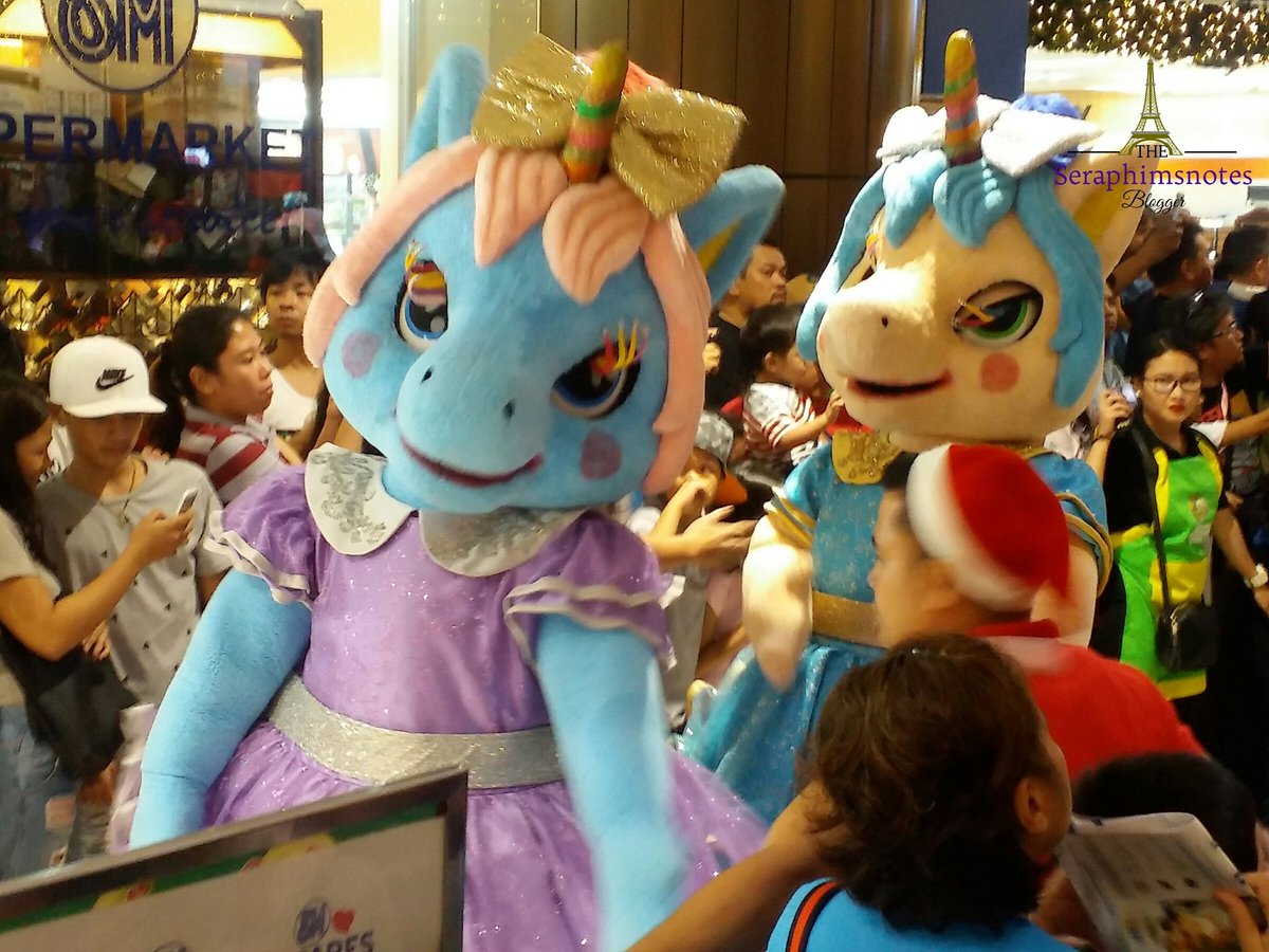 seraphimblue44's tweet photo. Unicorns parading at the Grand Magical Christmas Parade. Love it so much.
#ChristmaSMoments @SMBacoor #Seraphimsnotes #ChristmasInPH https://t.co/YzG2mtEpj7