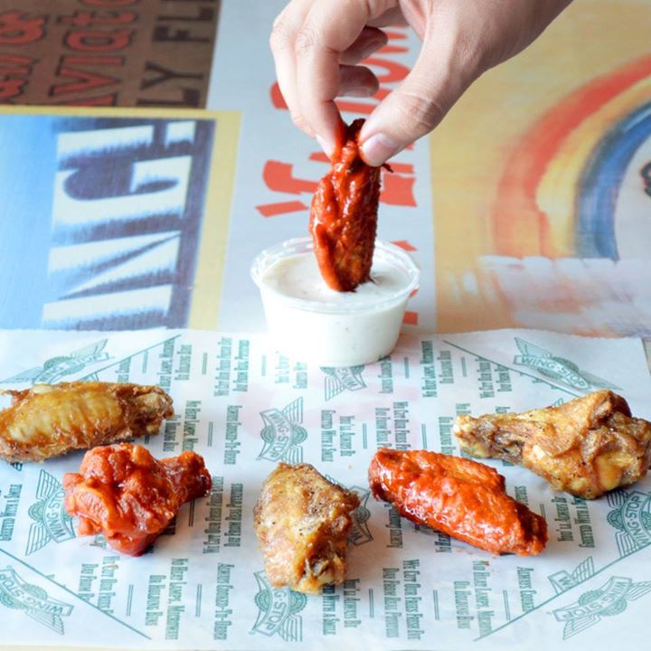 WingstopJackson's tweet image. Hot or lemon pepper?