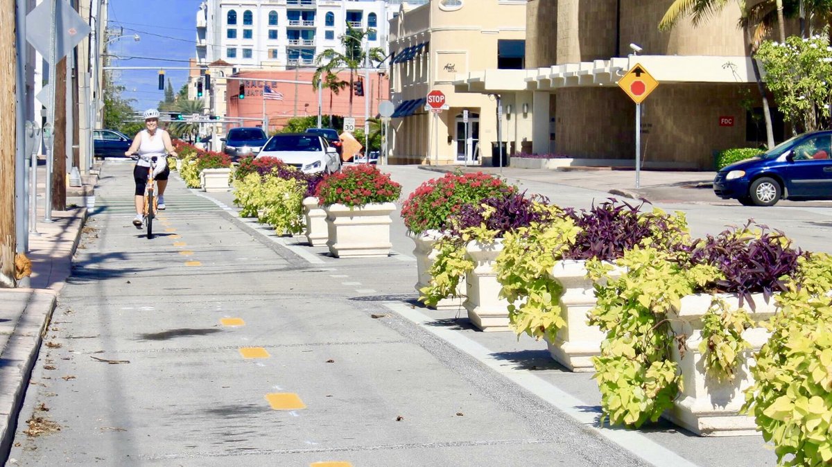 BikeWalkCG's tweet photo. @jkellerfsu As more people in downtown #CoralGables choose to get around by #bike, #scooter, #skateboard, etc, our elected officials will see the importance and necessity these #SlowLanes bring to our community. 
#GablesGreenways https://t.co/58qW3ZhtcF