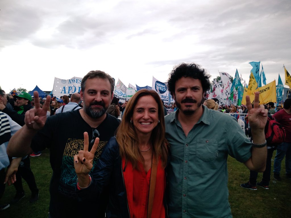granillojm's tweet photo. #DiaDeLaMilitancia Unidad del Peronismo para que vuelva la dignidad y la alegría al Pueblo @vtolosapaz @casaparalavict @CascallaresPJ https://t.co/UQMe8RQVaQ