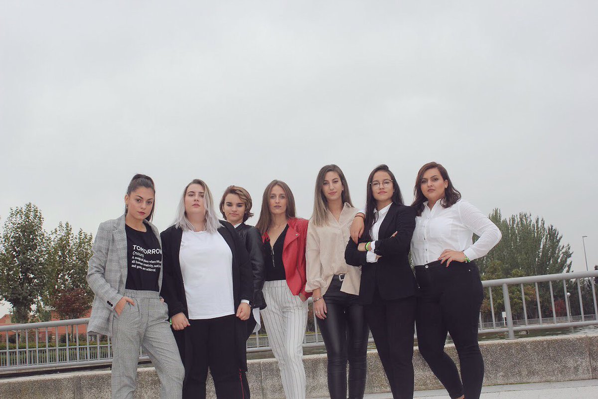 ma7expert's tweet photo. ¿Necesitas ayuda con tu proyecto? ¿No consigues un buen posicionamiento? ¿Tu web ha quedado obsoleta? El equipo de #Ma7Expert está a tu disposición. #Marketing #TeamWork https://t.co/w8DMJOwJ0M