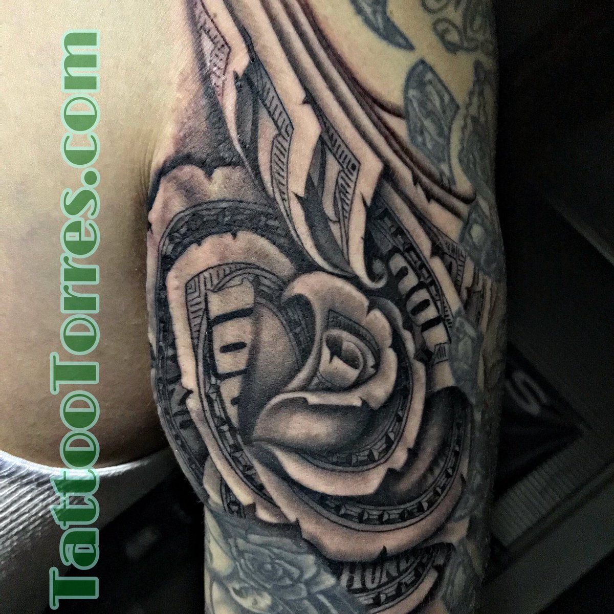 tattootorres's tweet photo. Taking appointments. #money #moneyrose #rose #mob #tattoo #dallastattoo #dallasartist #blackngreytattoo #blackandgreytattoo #dallastattooartist #tattootorres #darklab #darklabrpg @fkirons @solidink @Saniderm @TatooPorn @VitaliTreeTat2 https://t.co/jPOfQIsw0S