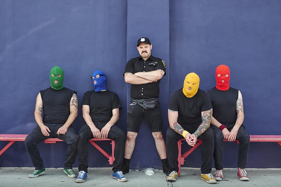 Bake_Wear's tweet photo. .@maskedintruder1 on 'Two Minutes To Late Night: The Fest Special': https://t.co/lCInXiMkHr #maskedintruder #fest17 https://t.co/CBjaSoc9nW
