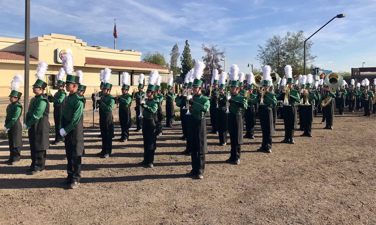 cvhsbands's tweet image. Way to rep CV today!! Gilbert Days Parade was great! 🔥 @CVHSYotes @GPS_District @CVHSMrsCox