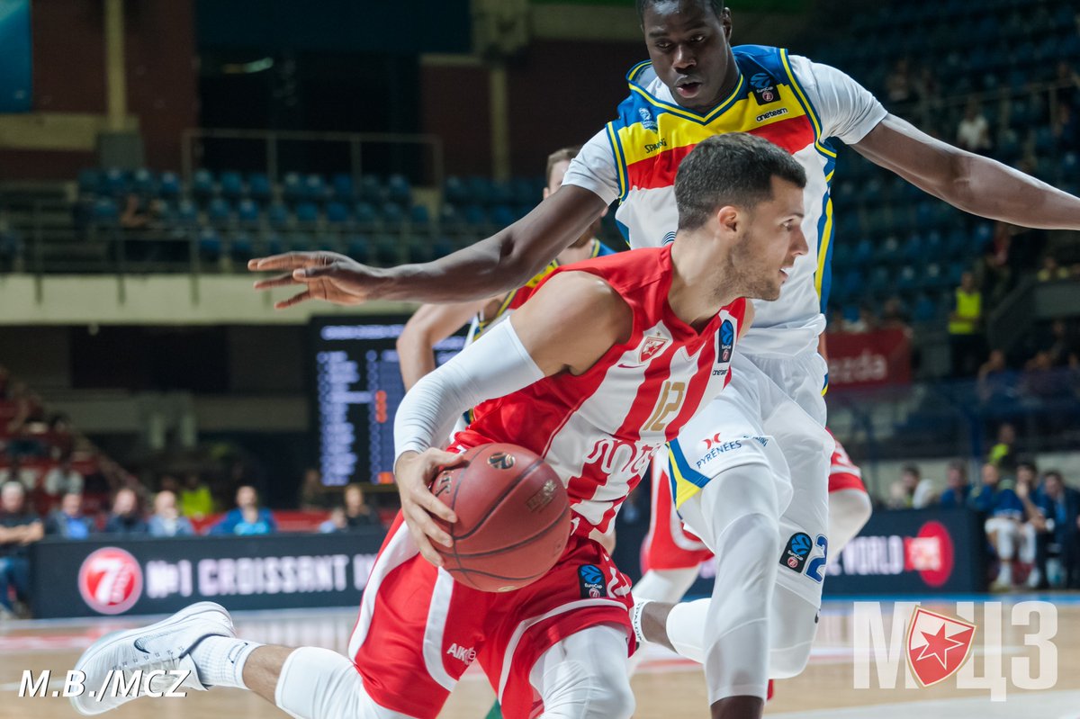 zvezdinarevija's tweet photo. #ABALiga 2/4: @kkcrvenazvezda - @MornarBar 50-32! @Billy_Baron 10p 🏀 #CZVMOR 🔴⚪️🔴 @ABA_League https://t.co/h0vOgOErUA