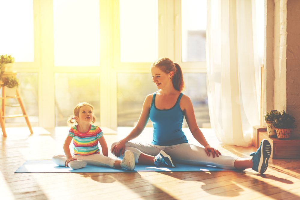 medlineplus's tweet photo. People who are physically active tend to live longer, and have lower risk for heart disease, stroke, type 2 diabetes, depression, and some cancers. You can fit exercise into your life–here's how: https://t.co/8CpwrMBmwn https://t.co/6kpIo5YF8v