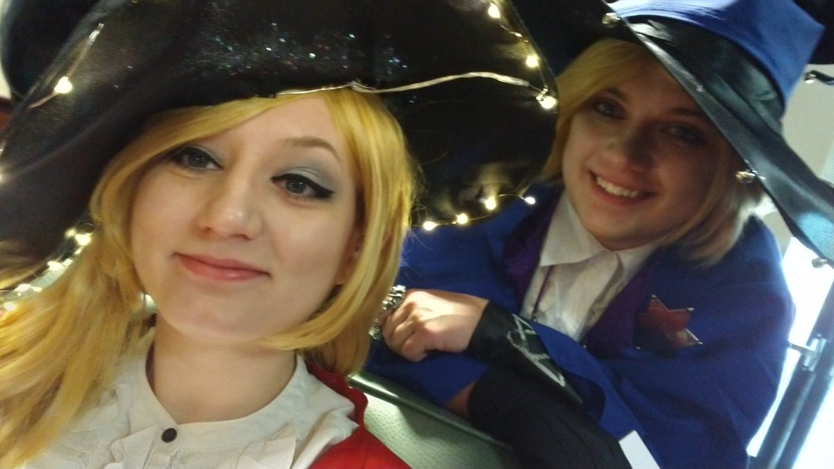 NozomiNeko's tweet image. Taako and Lup from #TheZoneCast make an appearance at #DaishoCon2018!