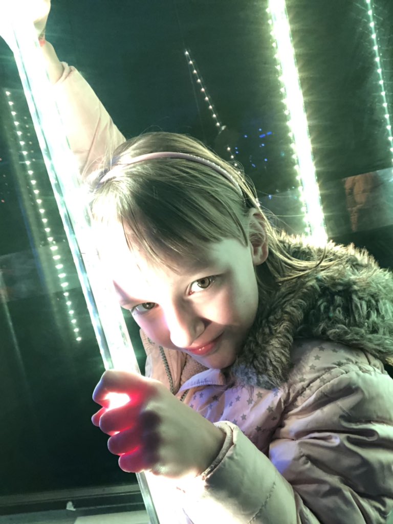 mlukowski's tweet image. Amazing Christmas lights installation at @MulberryEngland #mulberrylights