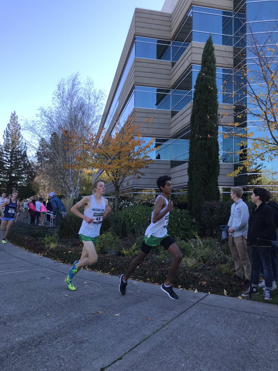 LakesideLionsXC's tweet photo. Get it Sanjay!!! #GoWA #ToTheFinish https://t.co/CvC9DTZw5F