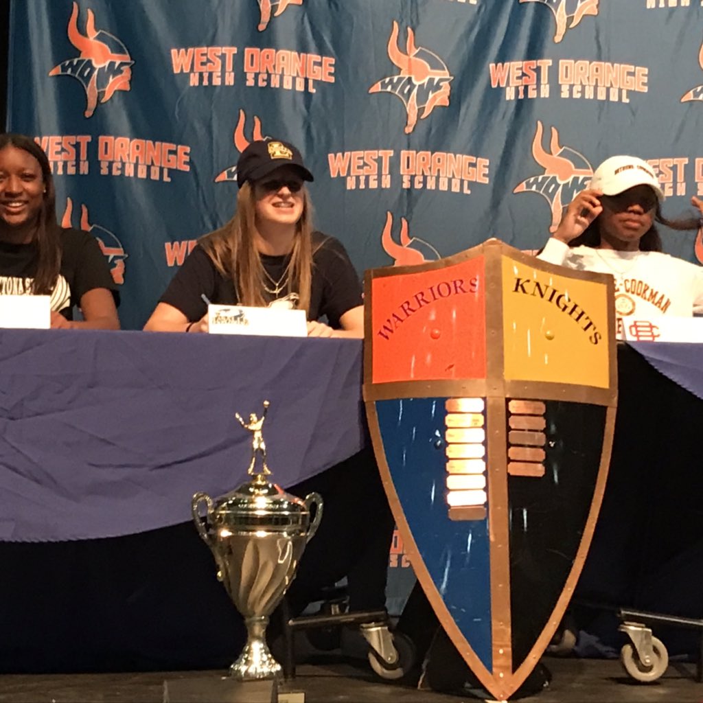 CoachCBballFL's tweet photo. What a week! Let your work do the talking! No one can take away this from my girls or me! #delivered #trustedtheprocess #stayedloyal https://t.co/onyFUX5xJd
