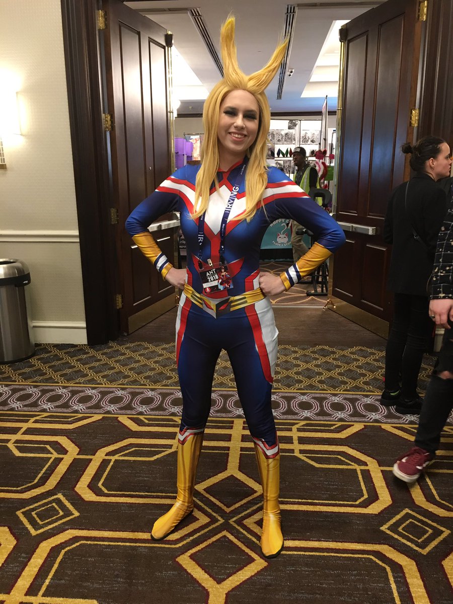 andrewduong77's tweet photo. Female All Might Cosplay on Day 2 of @AnimeNorthTexas 2018 #AnimeNorthTexas2018 #AnimeNorthTexas #ANT2018 #ANT #FemaleAllMightCosplay #FemaleAllMight #AllMightCosplay #AllMight #ToshinoriYagiCosplay #ToshinoriYagi #MyHeroAcademiaCosplay #MyHeroAcademia #CosplayGirl #Cosplay https://t.co/6G8DDgELcB