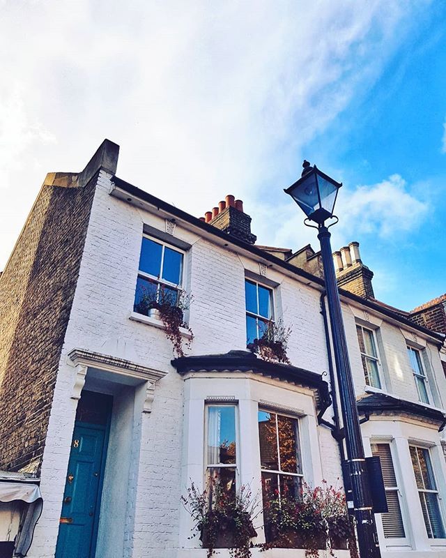 ericavonderwall's tweet image. I have had SUCH s great day. Laughs and bingo and drag queens and dogs and great friends and giant belly laughs and omg, why isn't every day like this?💁🏻‍♀️ See my stories for more laughs.😂 .
.
.
.
.
.
.
#facadelovers #chasingfacades #bitsofbuildings #pr… ift.tt/2qT409k