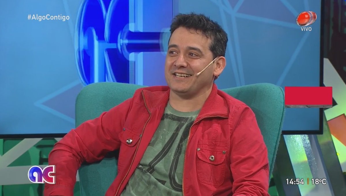 970carnaval's tweet photo. #PASES | Humoristas Jokers anunció en redes sociales que @Dariosellanes formará parte del plantel para el concurso 2019. 
📷: @AlgoContigo4 https://t.co/cVCxXmfc5x