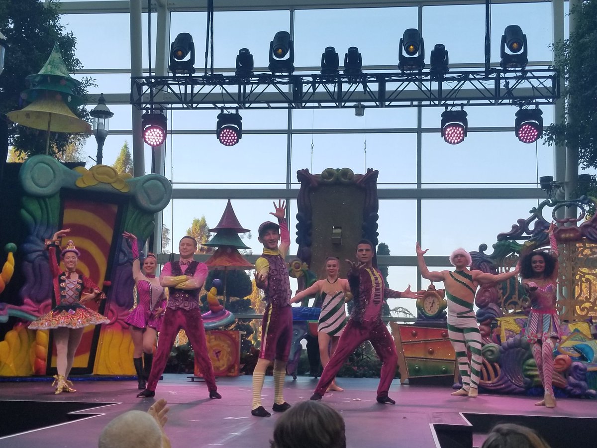 Dreams do come true @GaylordNational #christmasonthepotomac #cirquedreamsunwrapped #hosted