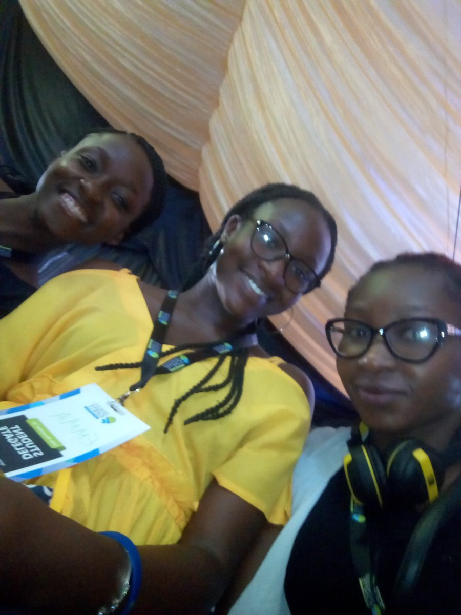 cheya_ruby's tweet photo. Look who I saw yesterday @genesystechhub IGNITE #IGNITE18 #GenesysIGNITE https://t.co/YOZViKLgrF