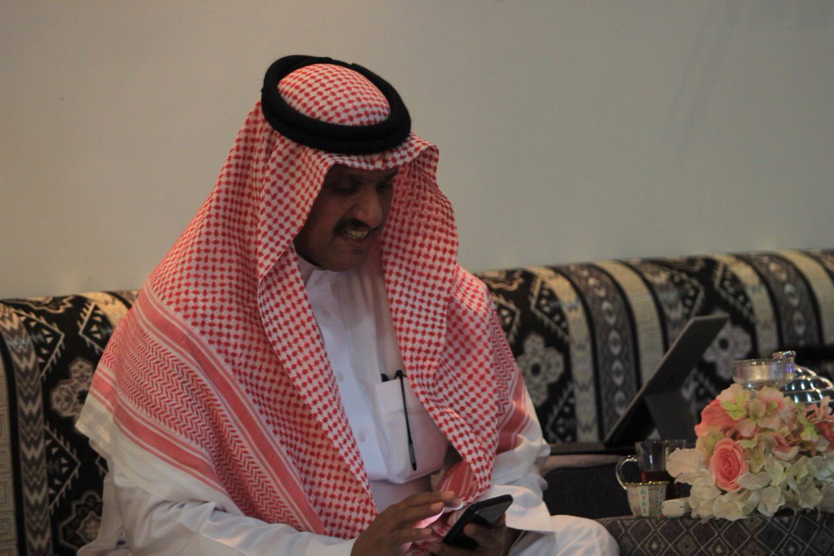 تشرفت اليوم  بزيارة الشيخ عبدالله بن محمد بن عودة العتيبي
الذي 
يعلن استعدادة للمنافسة في مهرجان الملك عبدالعزيز

 في مزرعتة وقد أكرمني بحفاوة الترحيب ولطف الحديث وكرم الضيافة
والتقيت بالشيخ محمد شجاع الغبيوي
 صاحب منقية النايفات
 الحاصلة على المركز الاول في مزاين الكويت