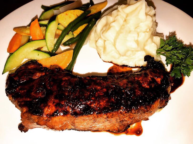 Lauriellenagel_'s tweet photo. Balsamic Sirloin tonight with Brown Sugar, Kosher Salt &amp; Balsamic Vinegar at Scotty’s in Springfield #datenight #balsamicsirloin #dinner #steak https://t.co/WWBmLHqzAh