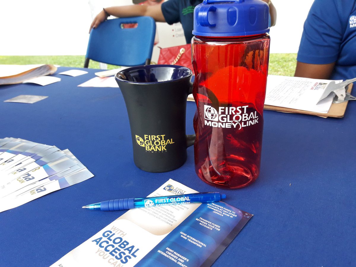 firstglobalbank's tweet image. We're live at Devon house #RightNow! If youre interested in our Pay Day loan, our team is ready to help get you started!
#JDIC #financialfair #fgb #fgmoneylink #paydayloan #finances #takecontrol #fgmoney