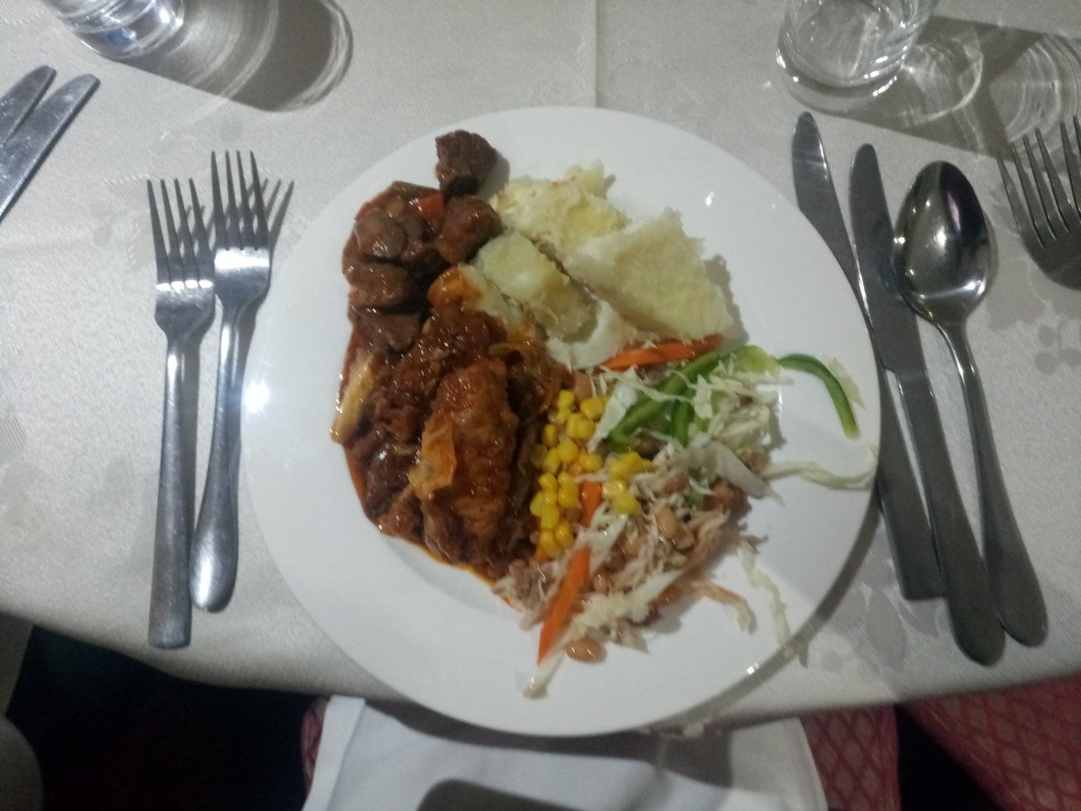 backslash_gh's tweet photo. Buffet paa nie 😋 Dinner has been served
@SanitationHack1 
#hacksan
@abena_mmra https://t.co/8Y0x478AWJ