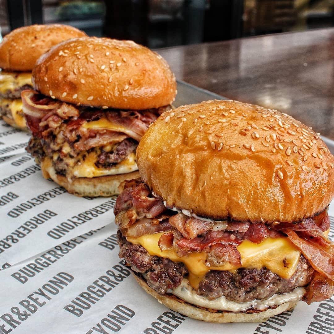 frickenfabfood's tweet photo. Burger &amp; Beyond 🍔 https://t.co/uKxQSVpVCl