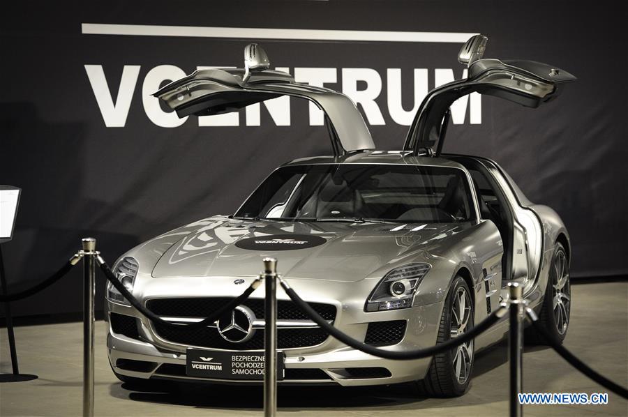 ChinaDaily's tweet image. #WarsawMotorShow 2018 opens in Nadarzyn, southwest of Warsaw, Poland