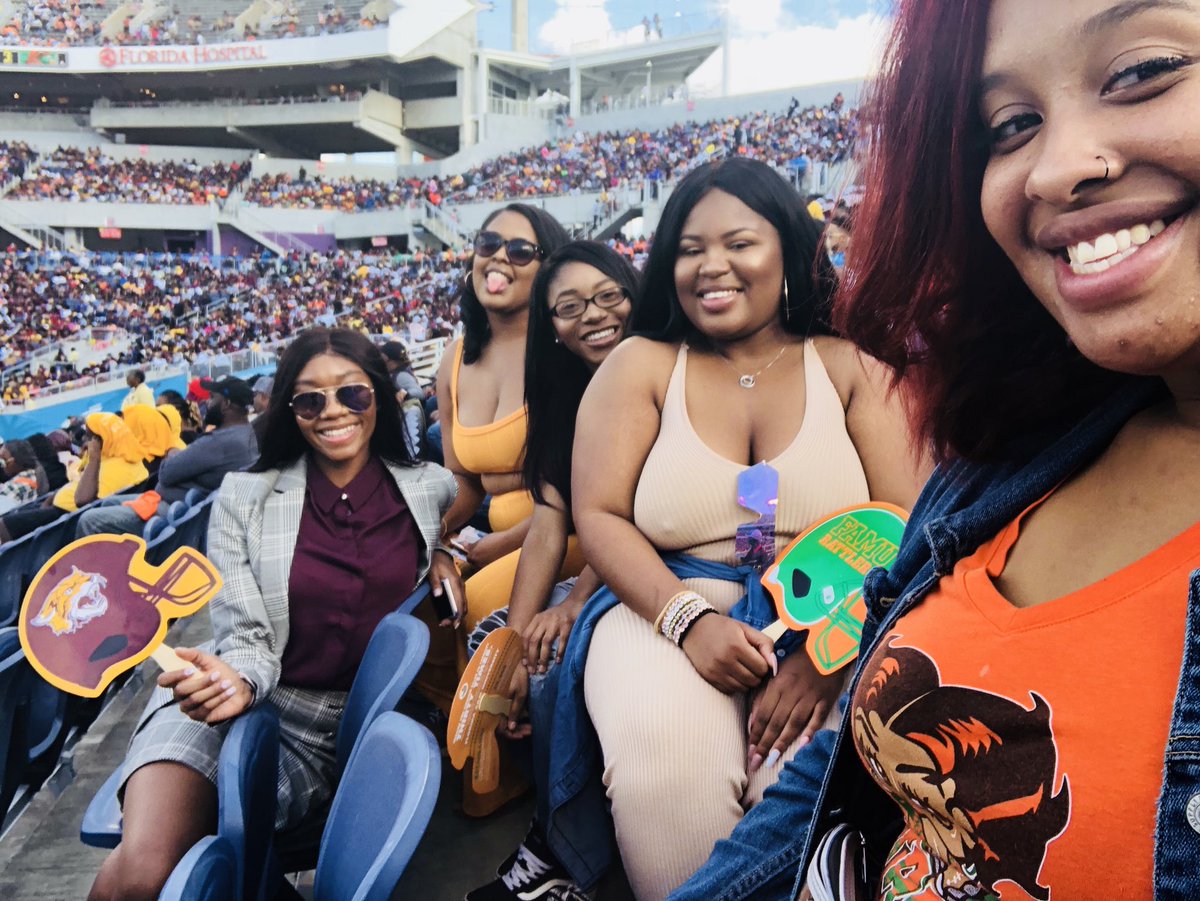 itsshaaar__'s tweet photo. Back at it again rattlers💚🧡 #myfloridablu #FamuClassic #GetYouARattlerWoman #Hbculove #OneWildcat https://t.co/rmVLfapISb