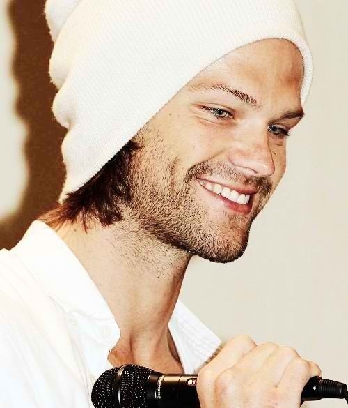 LolaGreenTFW's tweet photo. @SlusanSusan ๐๐๐ Demon Dean!!!!
..........................
Things I love about the moose
No 4 his loooong neck!
#SquirrelWin https://t.co/zWCQ7ghtjJ