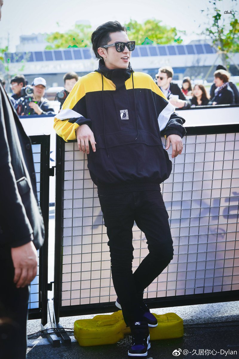 F4Aesthetic's tweet photo. Imagine your boyfriend Dylan Wang is waiting for you to come...
#DylanWang #WangHeDi #王鹤棣 https://t.co/SGYKjjp9Hn